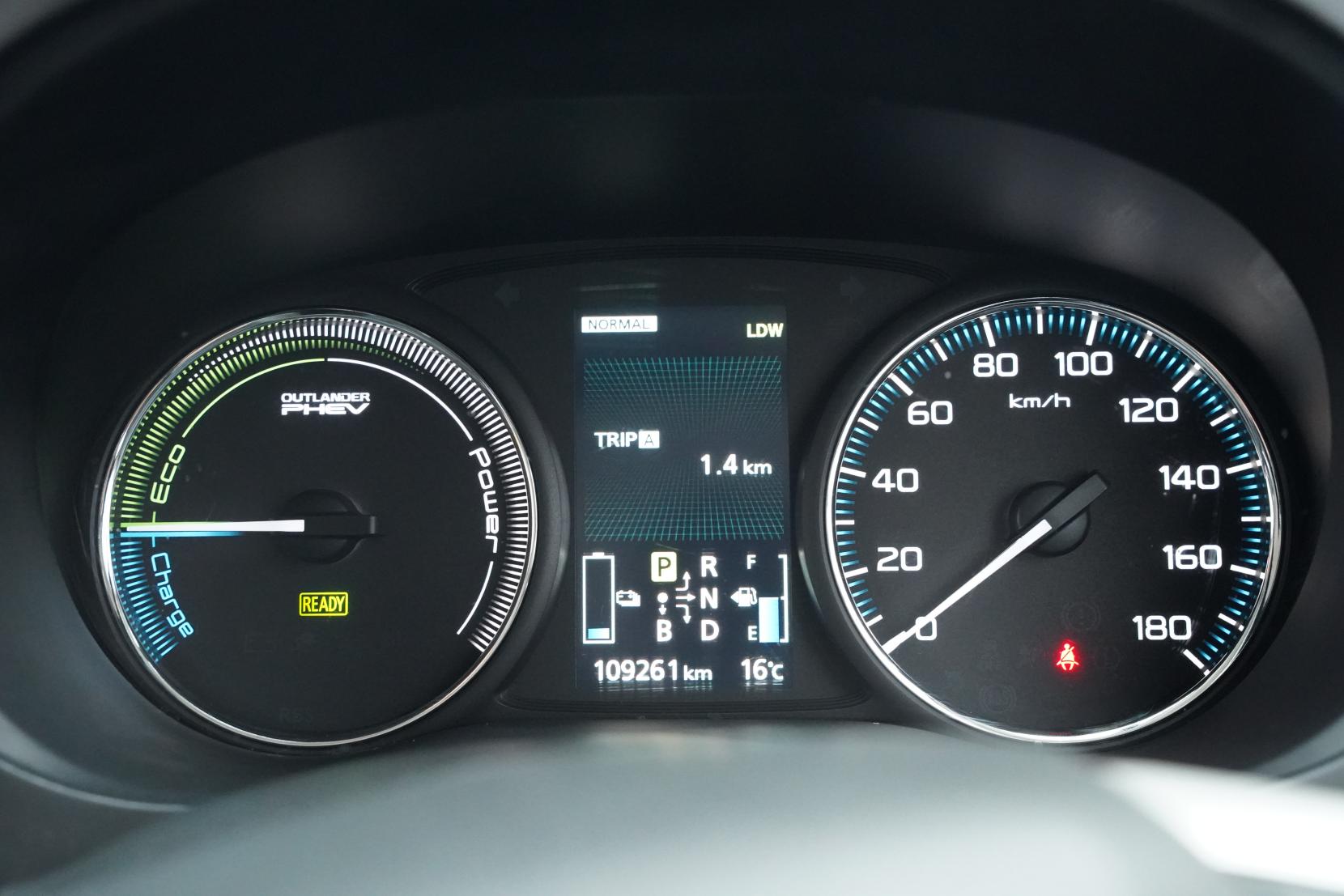 Mitsubishi Outlander 2.0 PHEV 4WD G PREMIUM PACKAGE