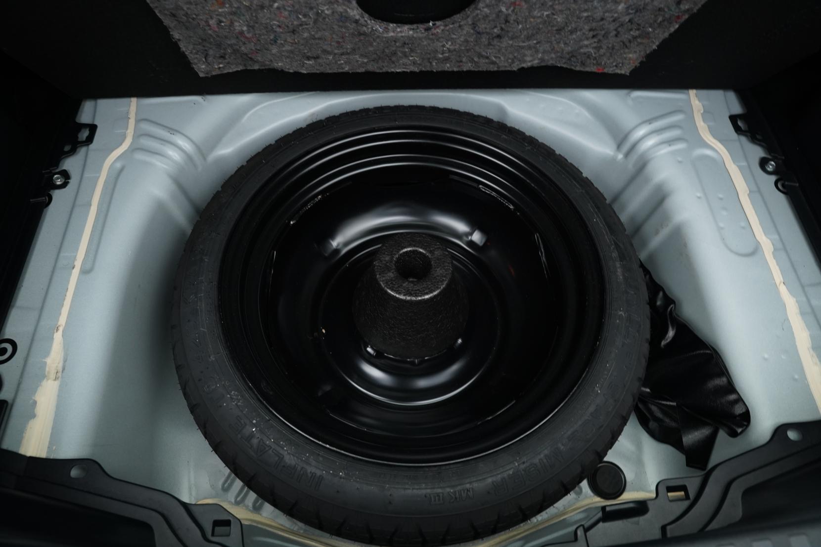 Toyota Aqua 1.5 L Hybrid TSS