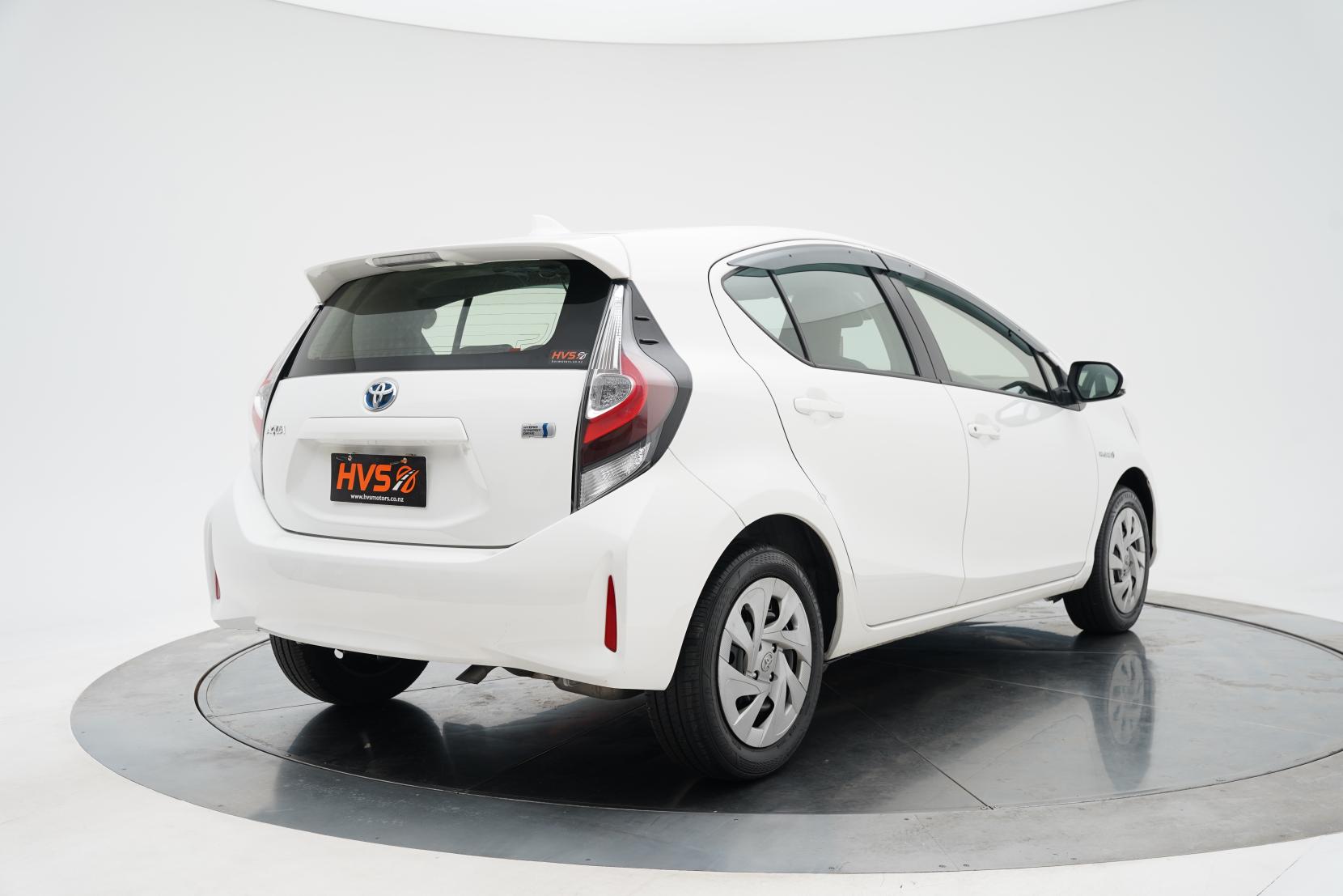 Toyota Aqua 1.5 L Hybrid TSS