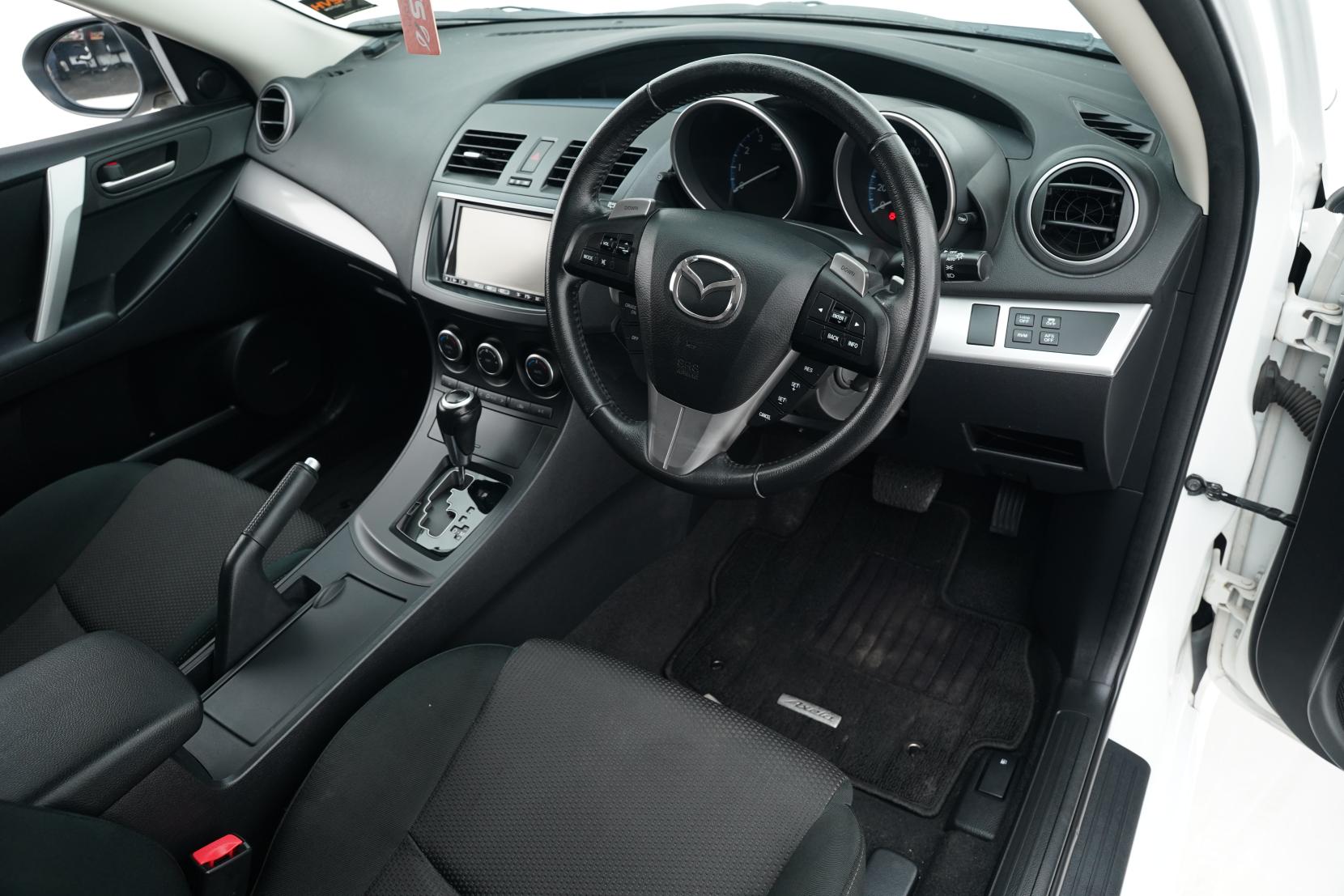 Mazda Axela 2.0 SPORTS 20S- SKYACTIVE