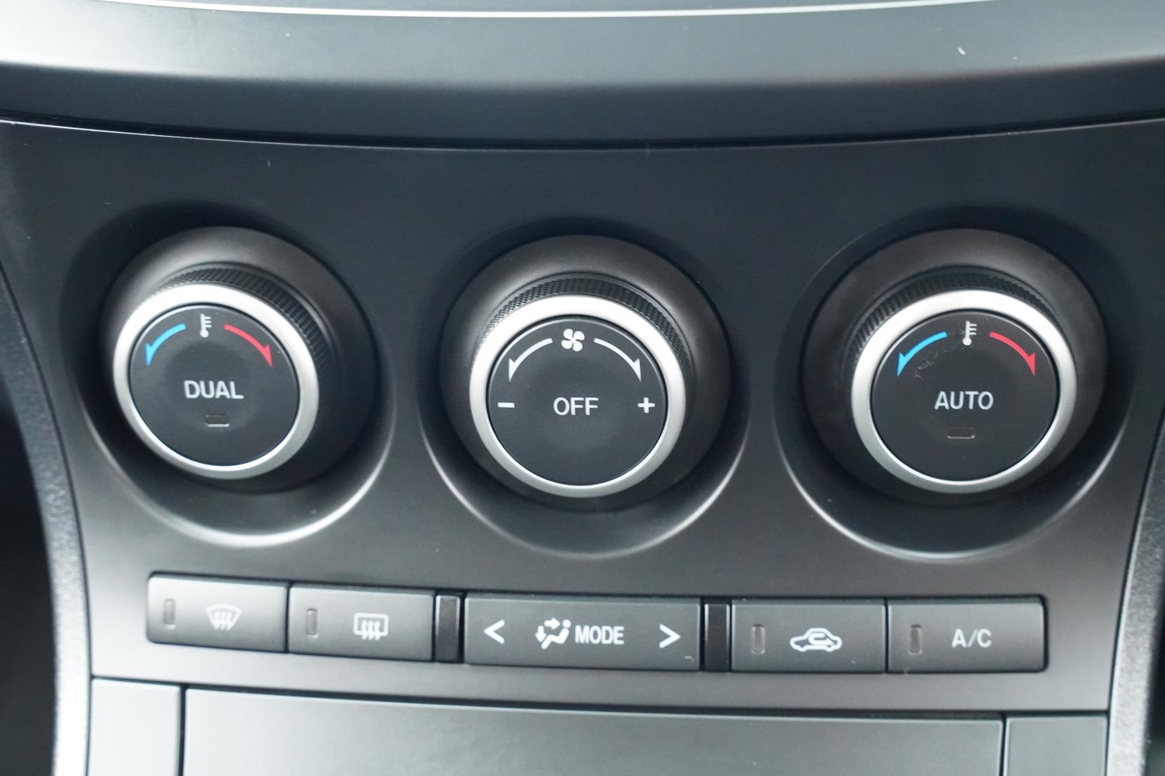 Mazda Axela 2.0 SPORTS 20S- SKYACTIVE