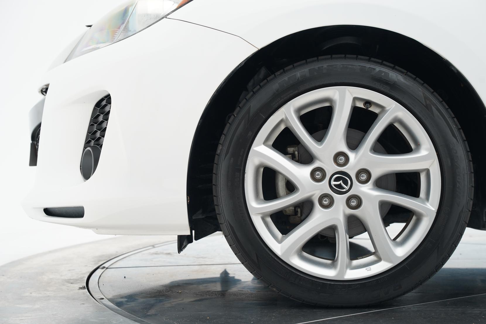 Mazda Axela 2.0 SPORTS 20S- SKYACTIVE