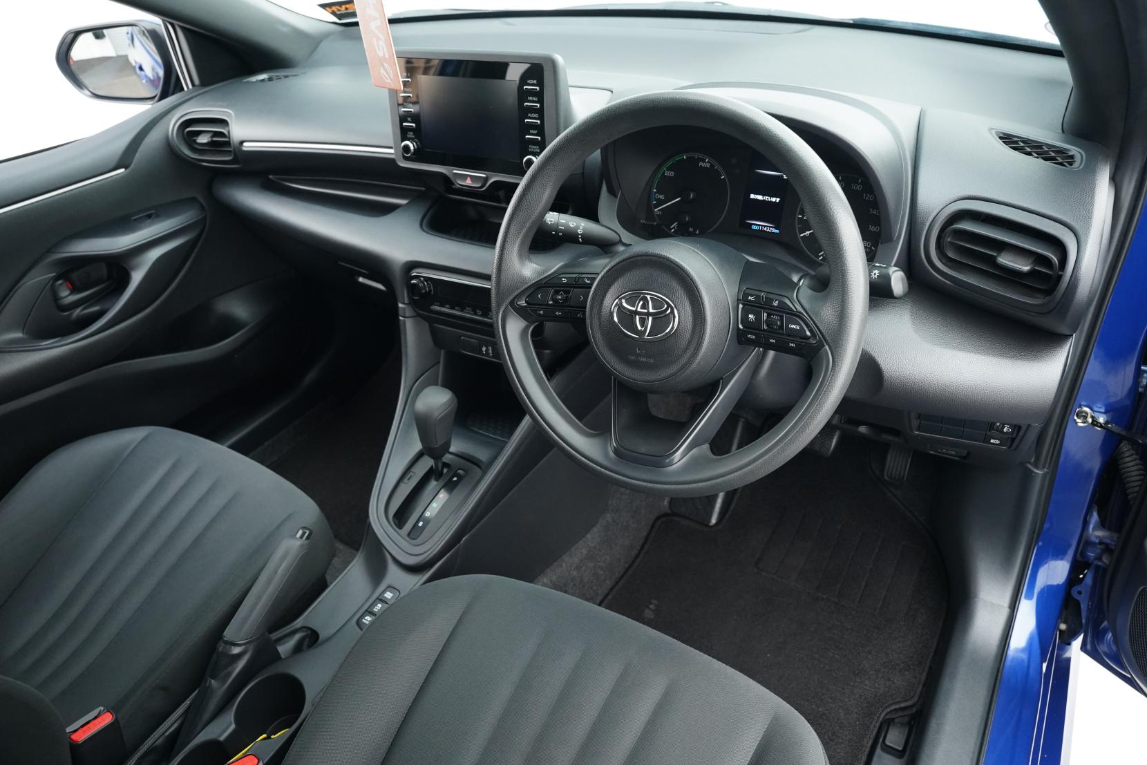 Toyota Yaris Hybrid X