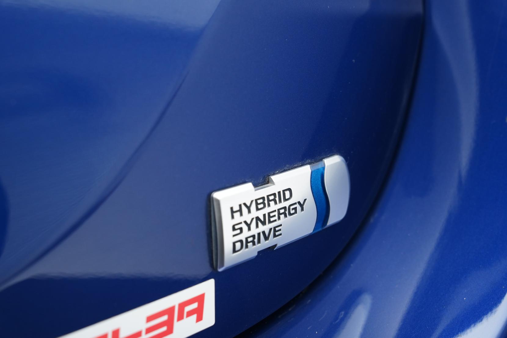 Toyota Yaris Hybrid X
