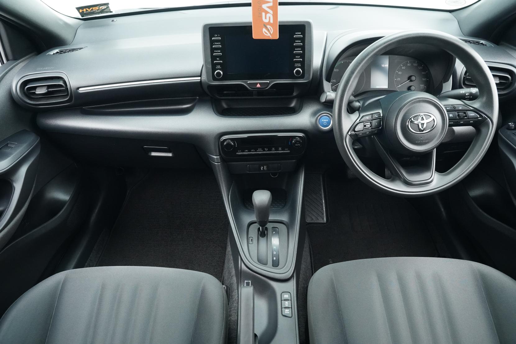 Toyota Yaris Hybrid X