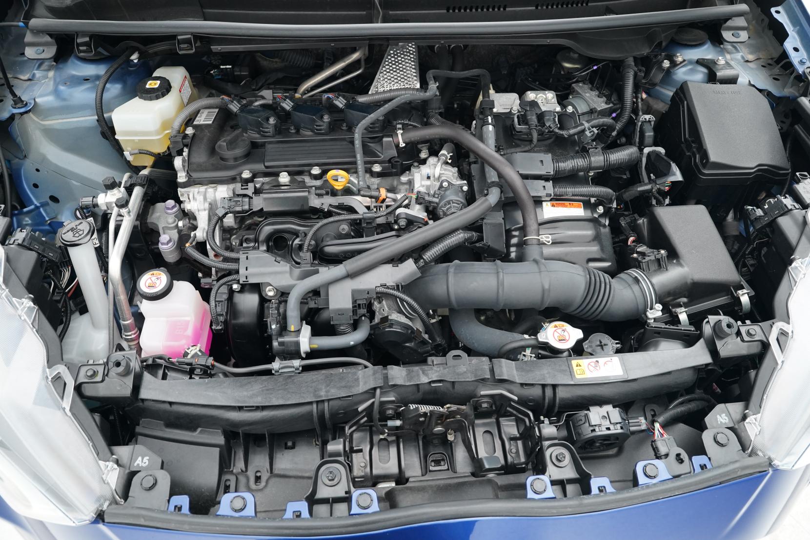 Toyota Yaris Hybrid X