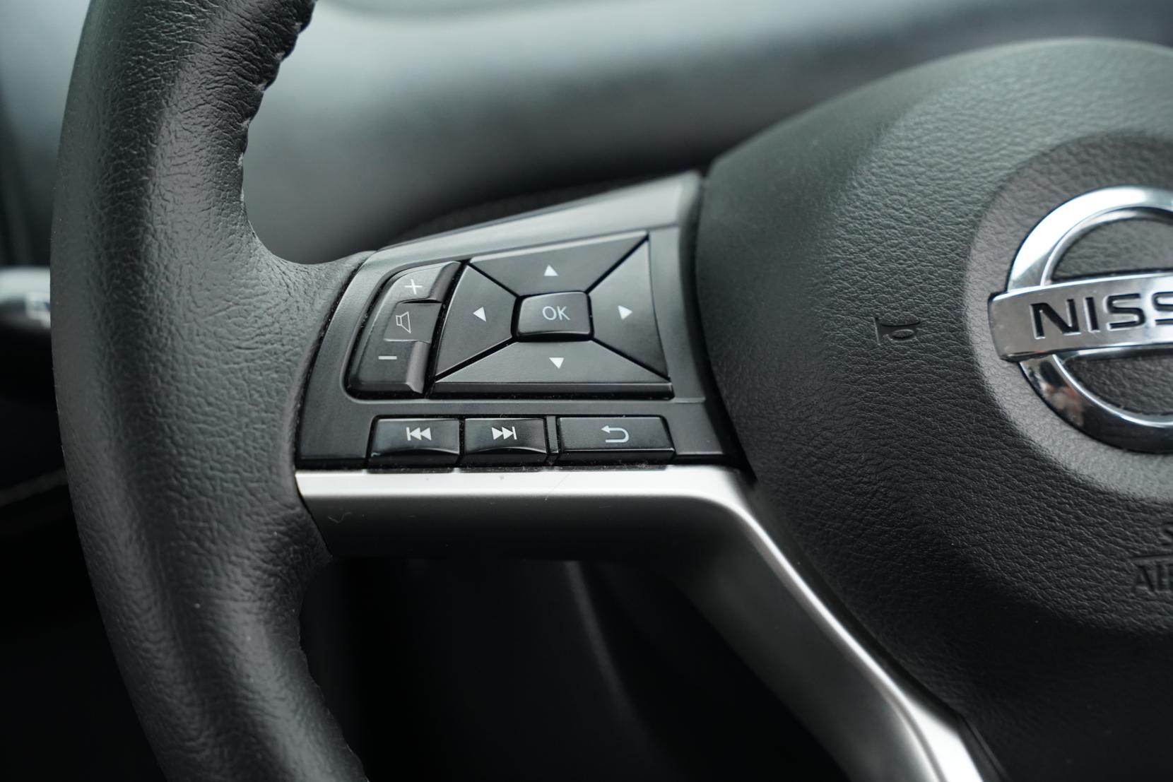 Nissan Serena (1991 – present) 2.0 Hybrid Highway Star V