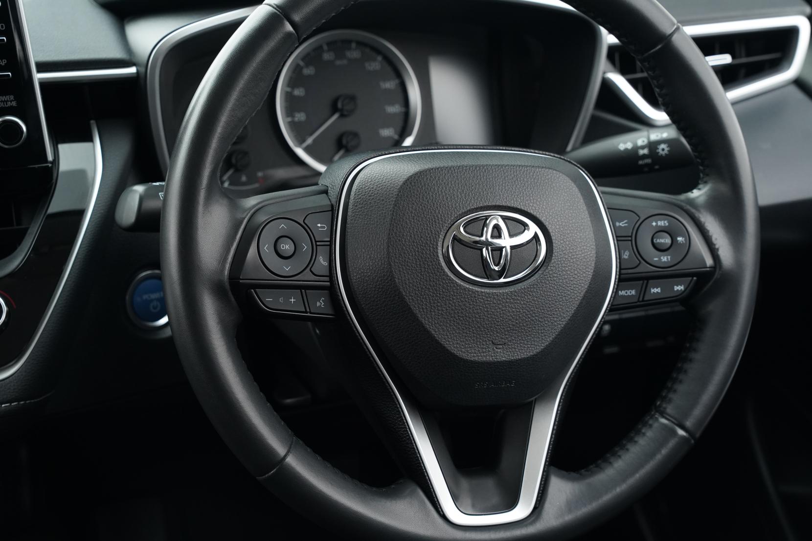 Toyota Corolla 1.8 Touring Wagon Hybrid G-X