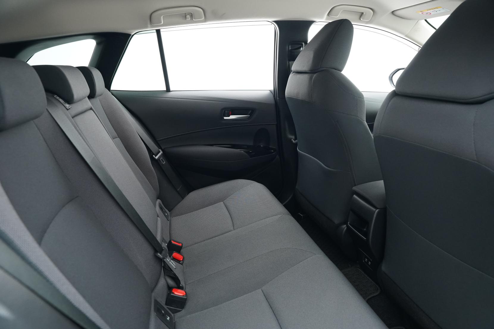 Toyota Corolla Touring Hybrid S 4wd