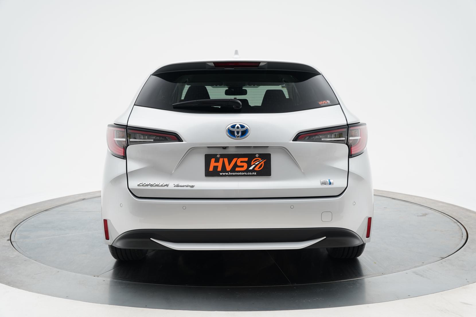 Toyota Corolla Touring Hybrid S 4wd