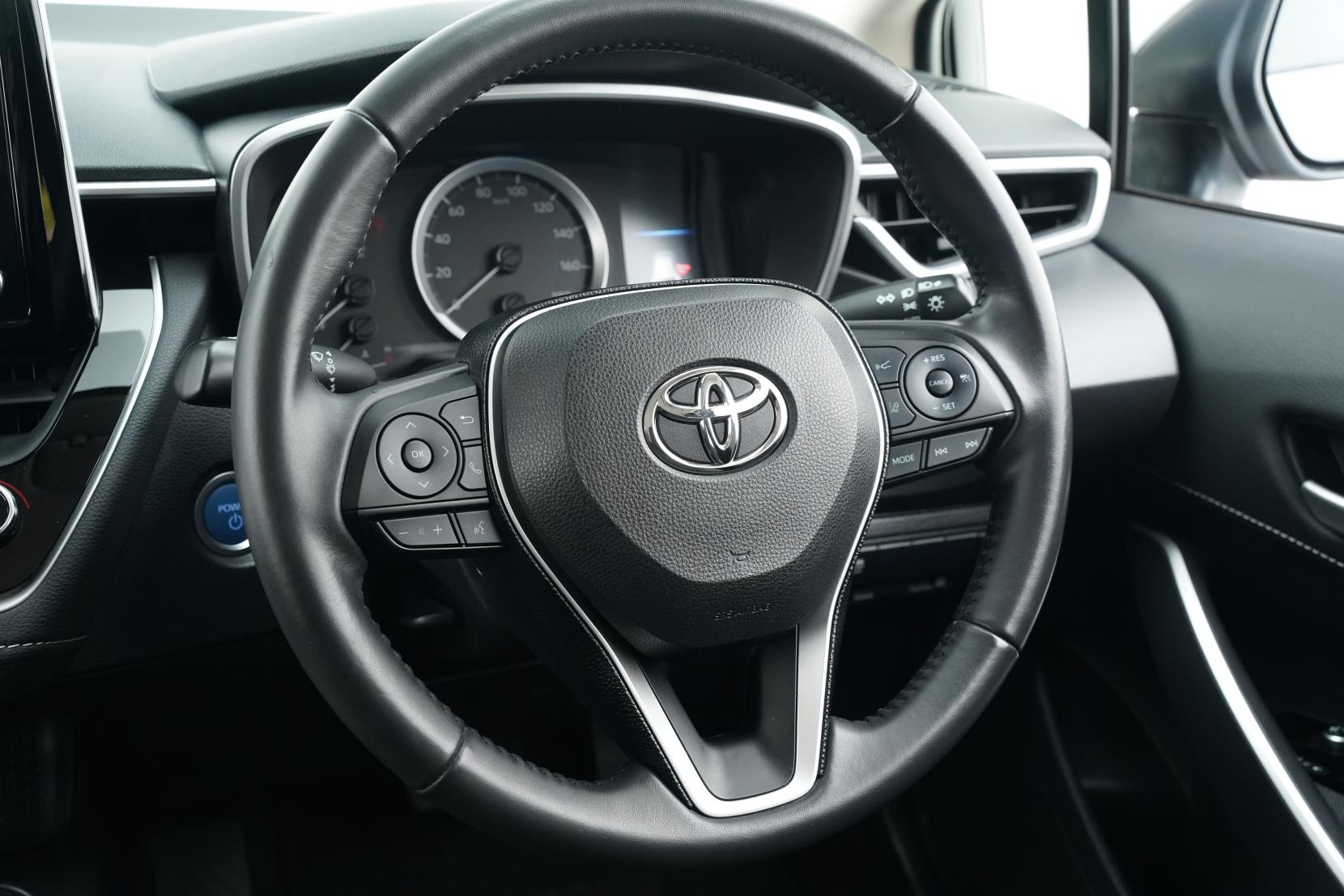 Toyota Corolla Touring Hybrid S 4wd