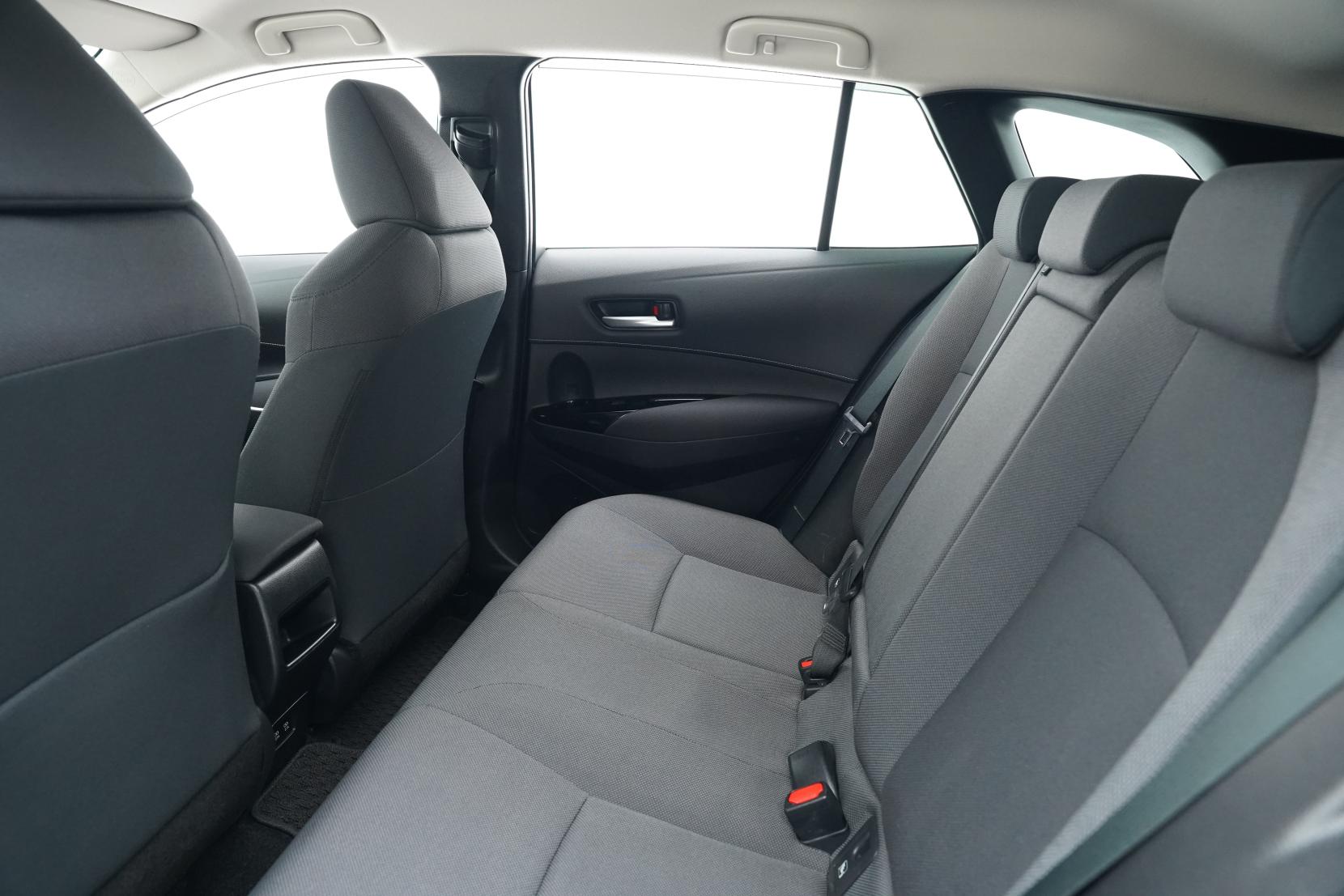 Toyota Corolla Touring Hybrid S 4wd