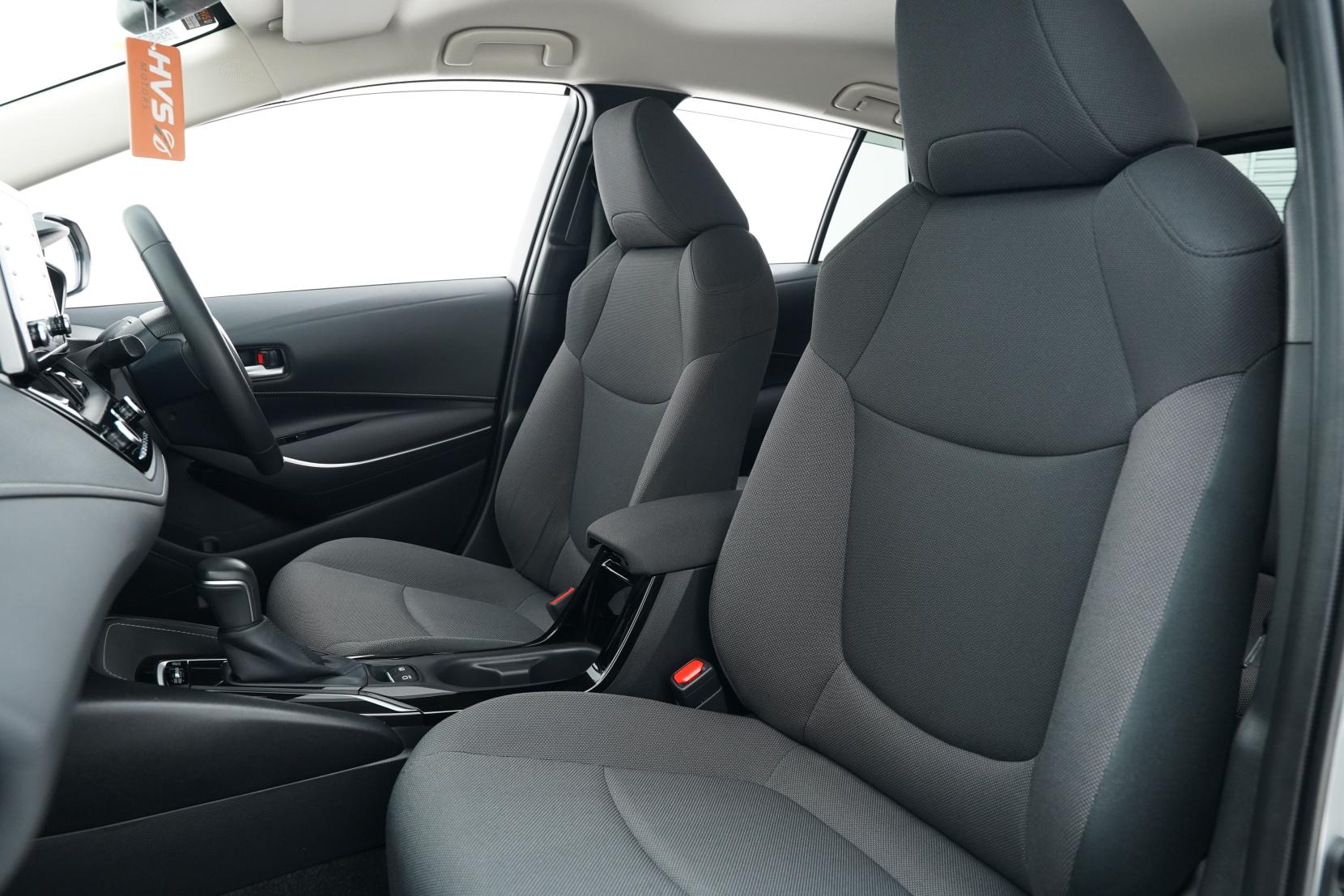 Toyota Corolla Touring Hybrid S 4wd