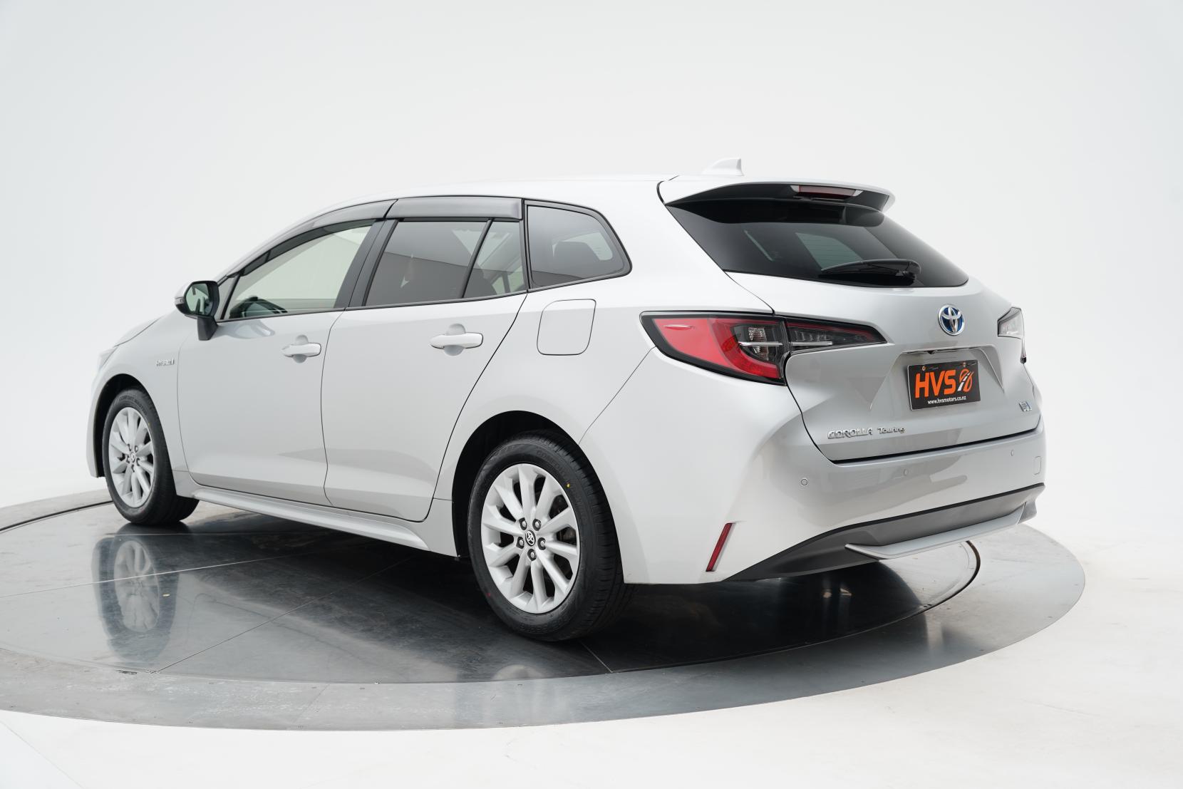 Toyota Corolla Touring Hybrid S 4wd