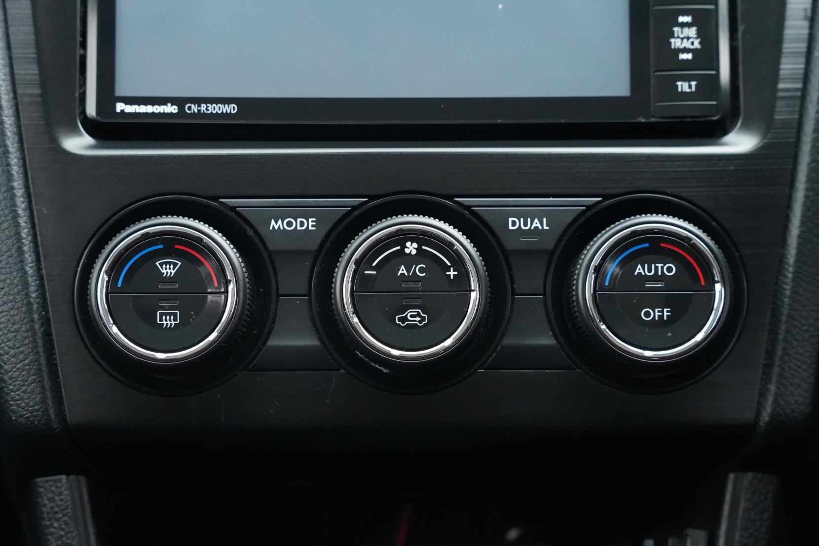 Subaru Impreza 2.0 2.0L 4WD Hatch