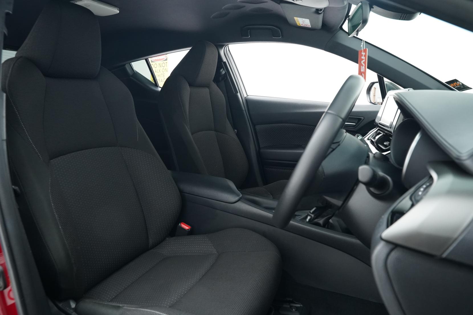 Toyota C-HR 1.8 Hybrid S