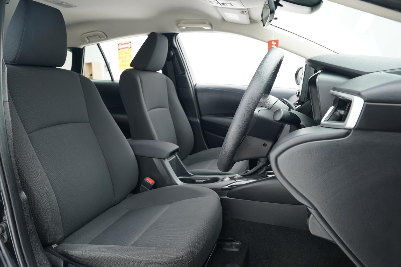 Toyota Corolla 1.8 TOURING HYBRID G-X