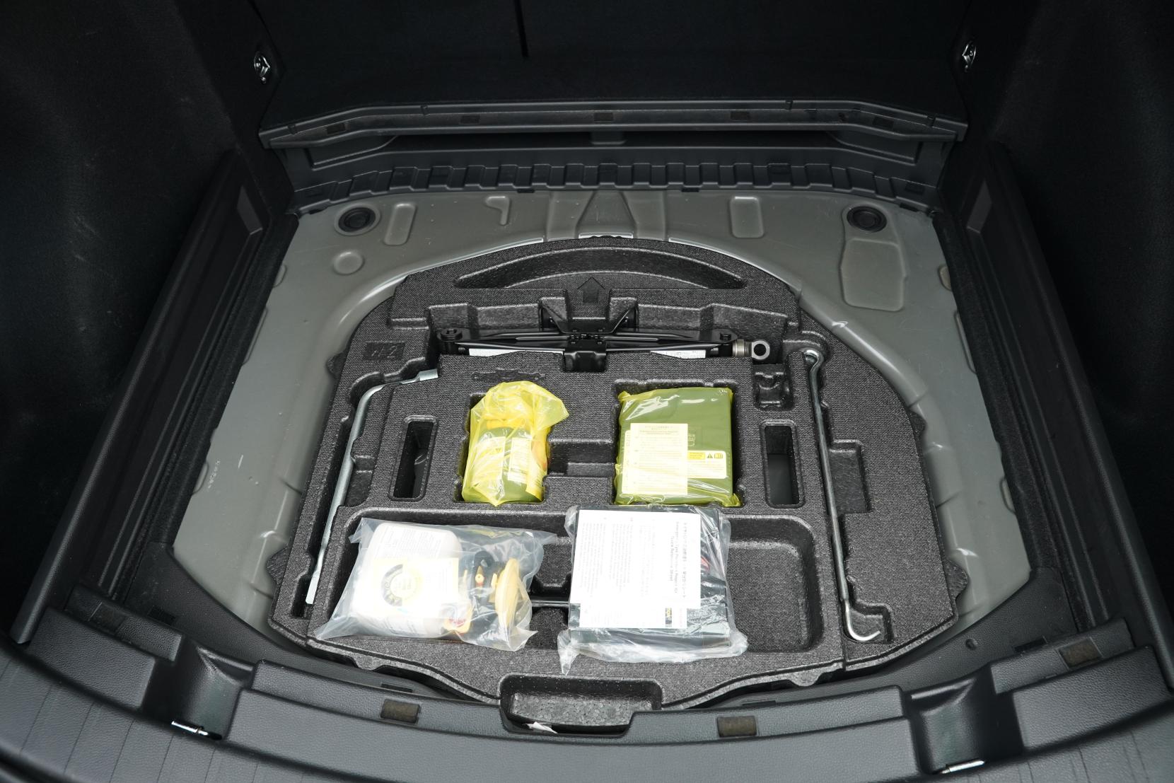 Toyota Corolla 1.8 TOURING HYBRID G-X