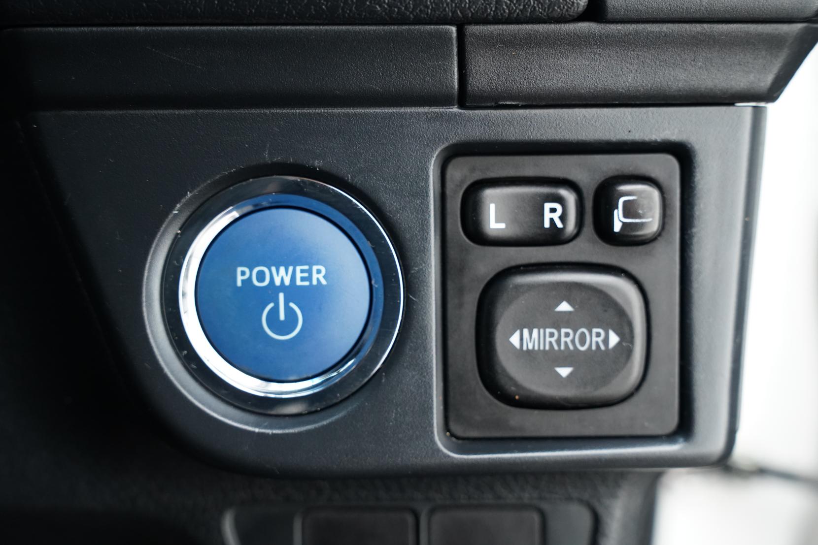 Toyota Corolla 1.5 AXIO HYBRID G