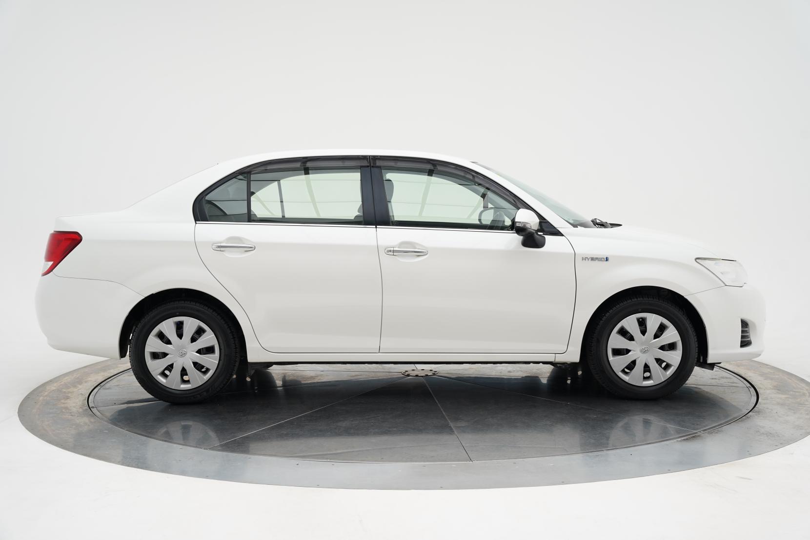 Toyota Corolla 1.5 AXIO HYBRID G