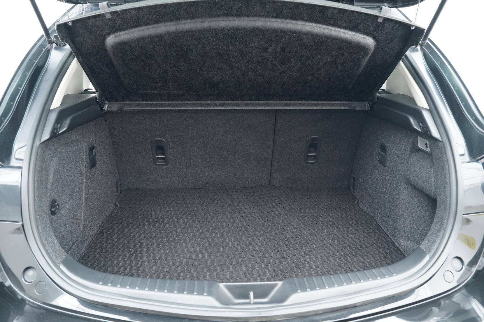 Mazda Axela 2.0 SPORT 20S SKYACTIVE