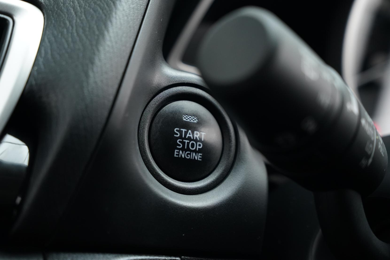 Mazda Axela 2.0 SPORT 20S