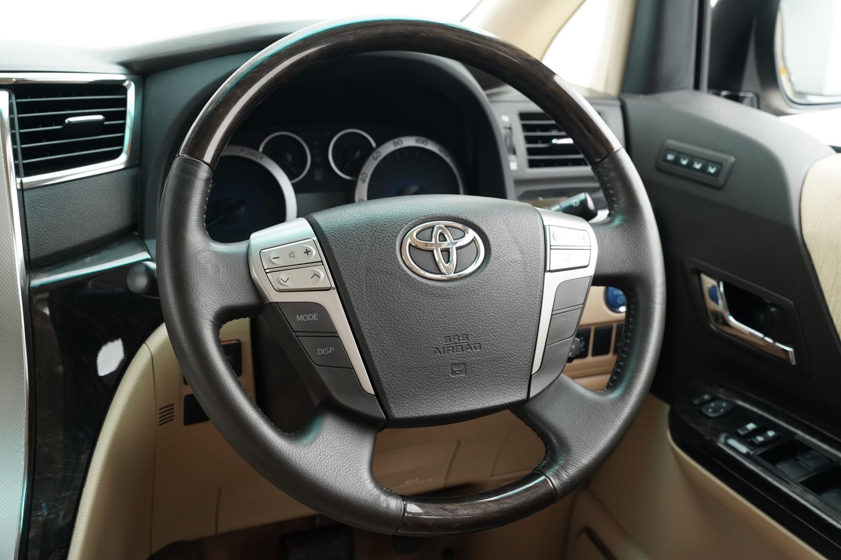 Toyota Alphard 2.4 HYBRID G 4WD