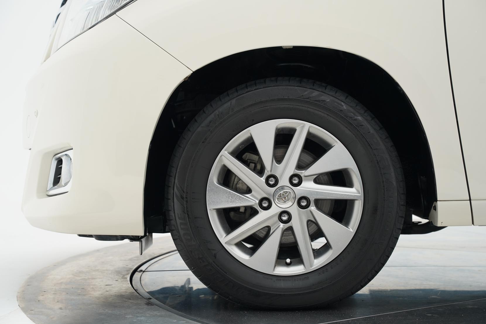 Toyota Alphard 2.4 HYBRID G 4WD