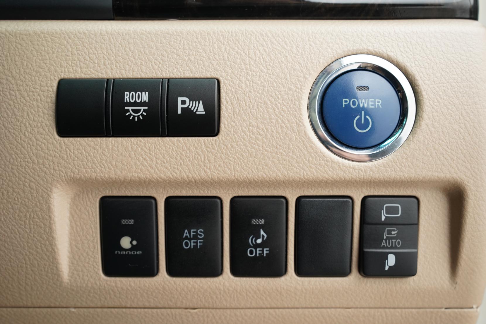 Toyota Alphard 2.4 HYBRID G 4WD