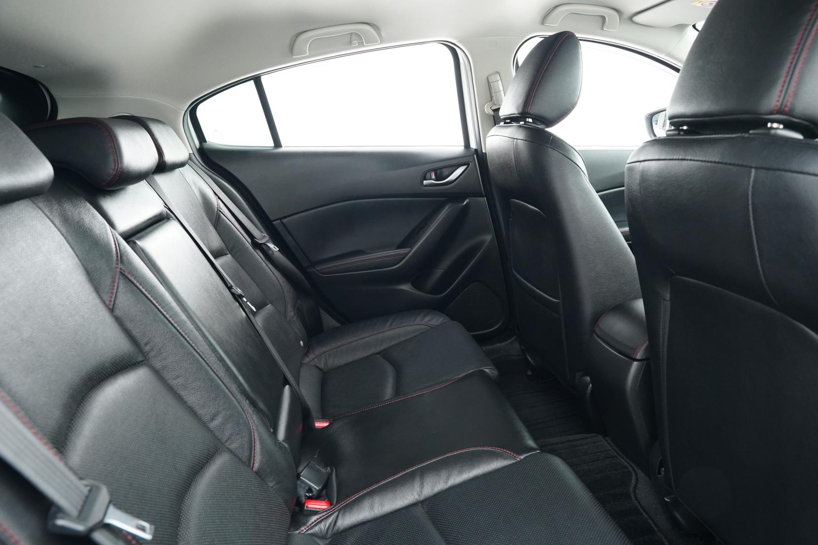 Mazda Axela SPORT 20S
