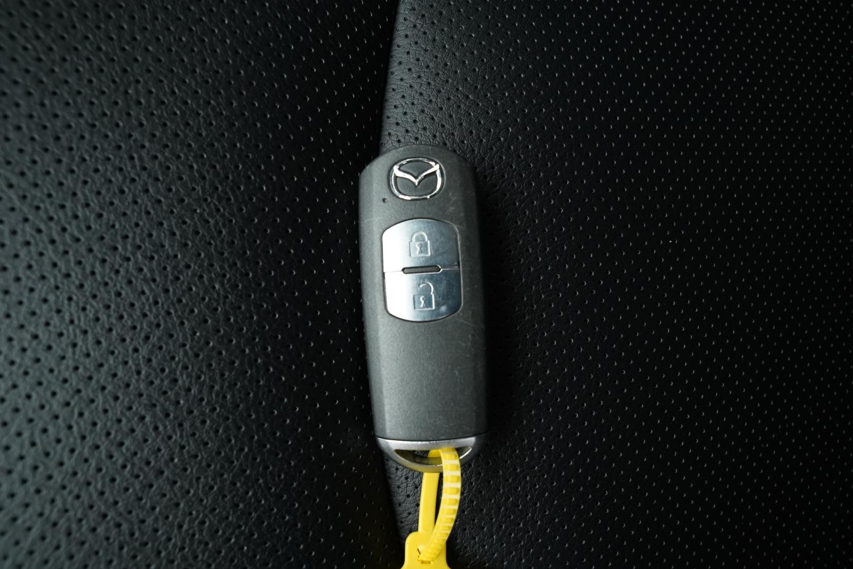 Mazda Axela SPORT 20S