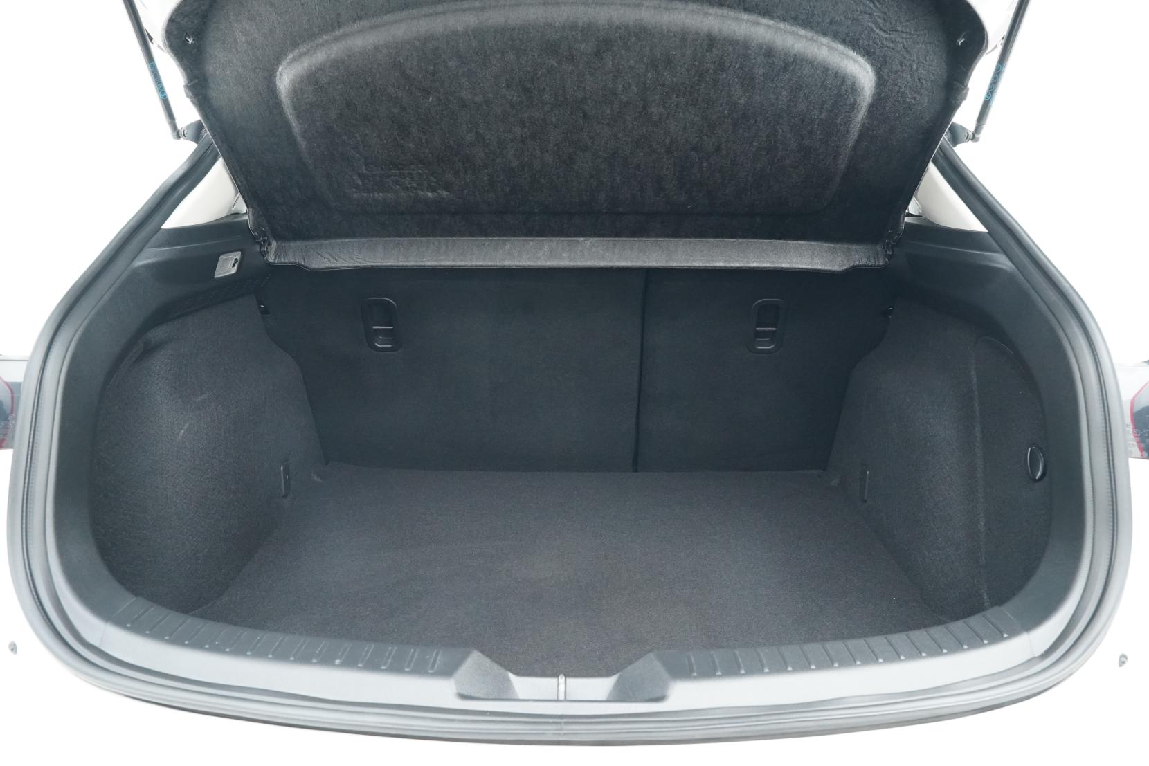 Mazda Axela SPORT 20S