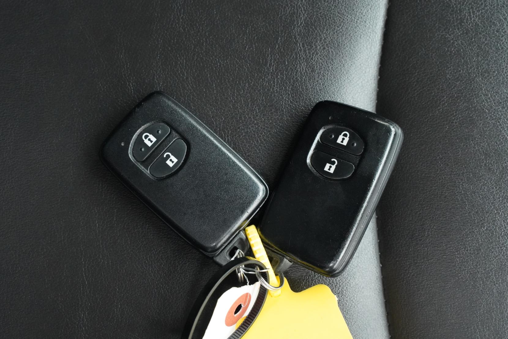 Toyota Prius 1.8 Hybrid S My COORDE