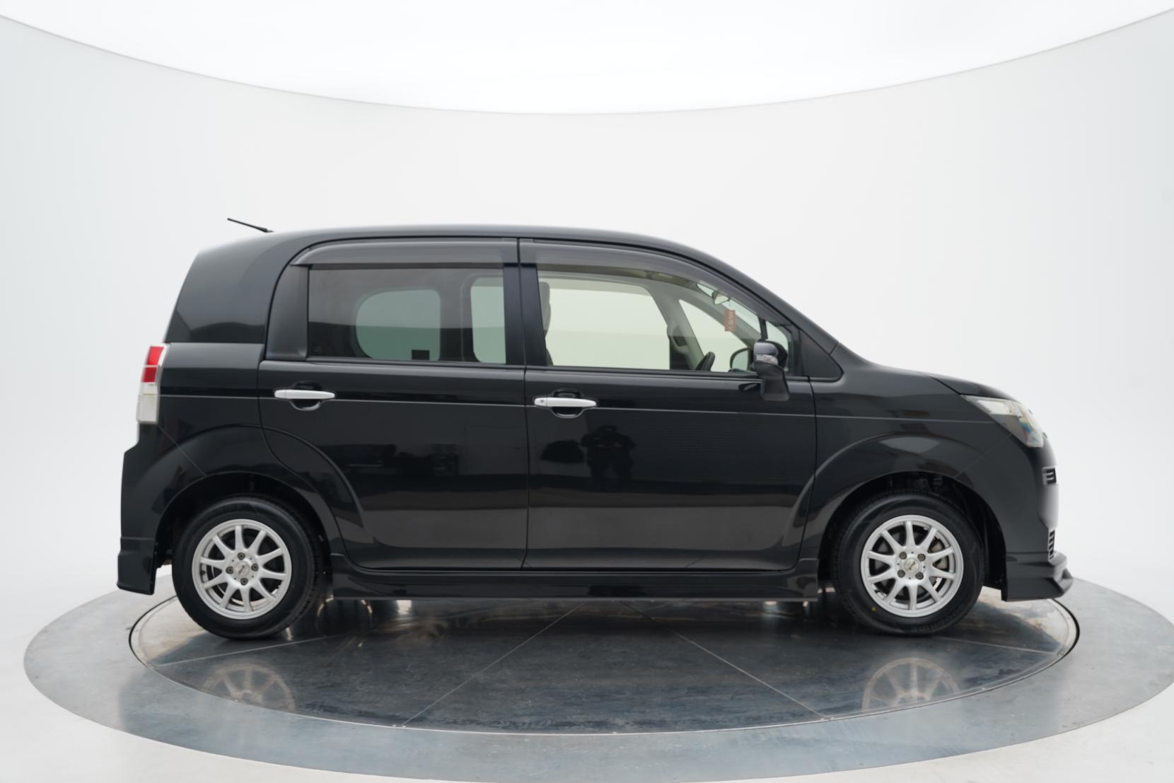 Toyota Spade 1.3 X