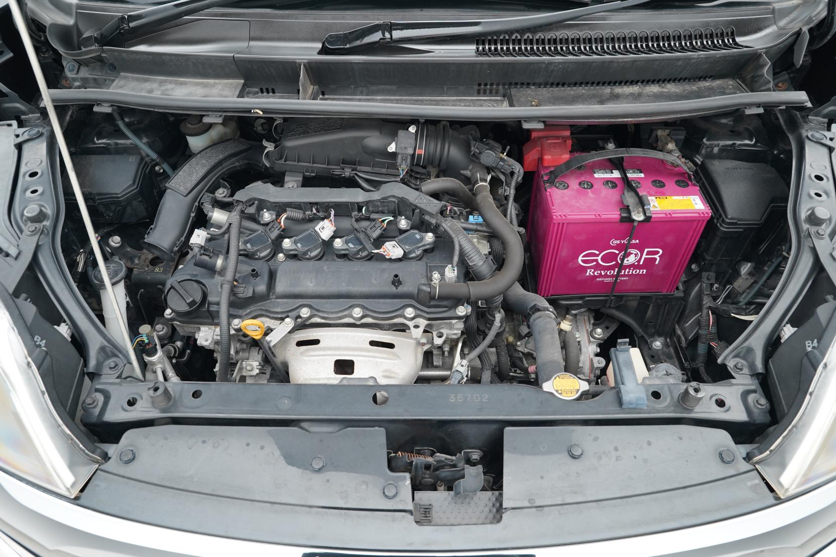 Toyota Spade 1.3 X