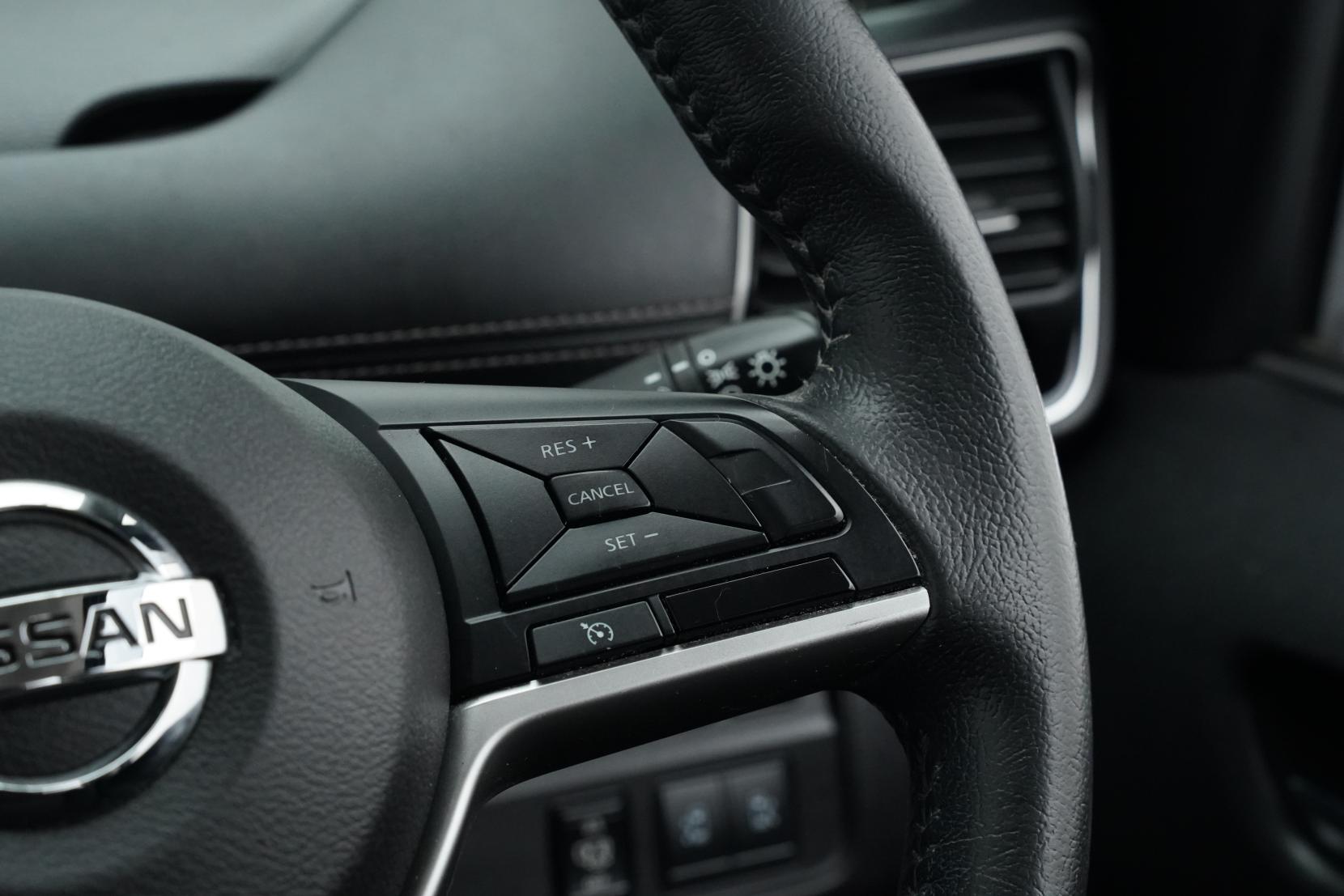 Nissan Serena (1991 – present) 2.0 Hybrid Highway Star V