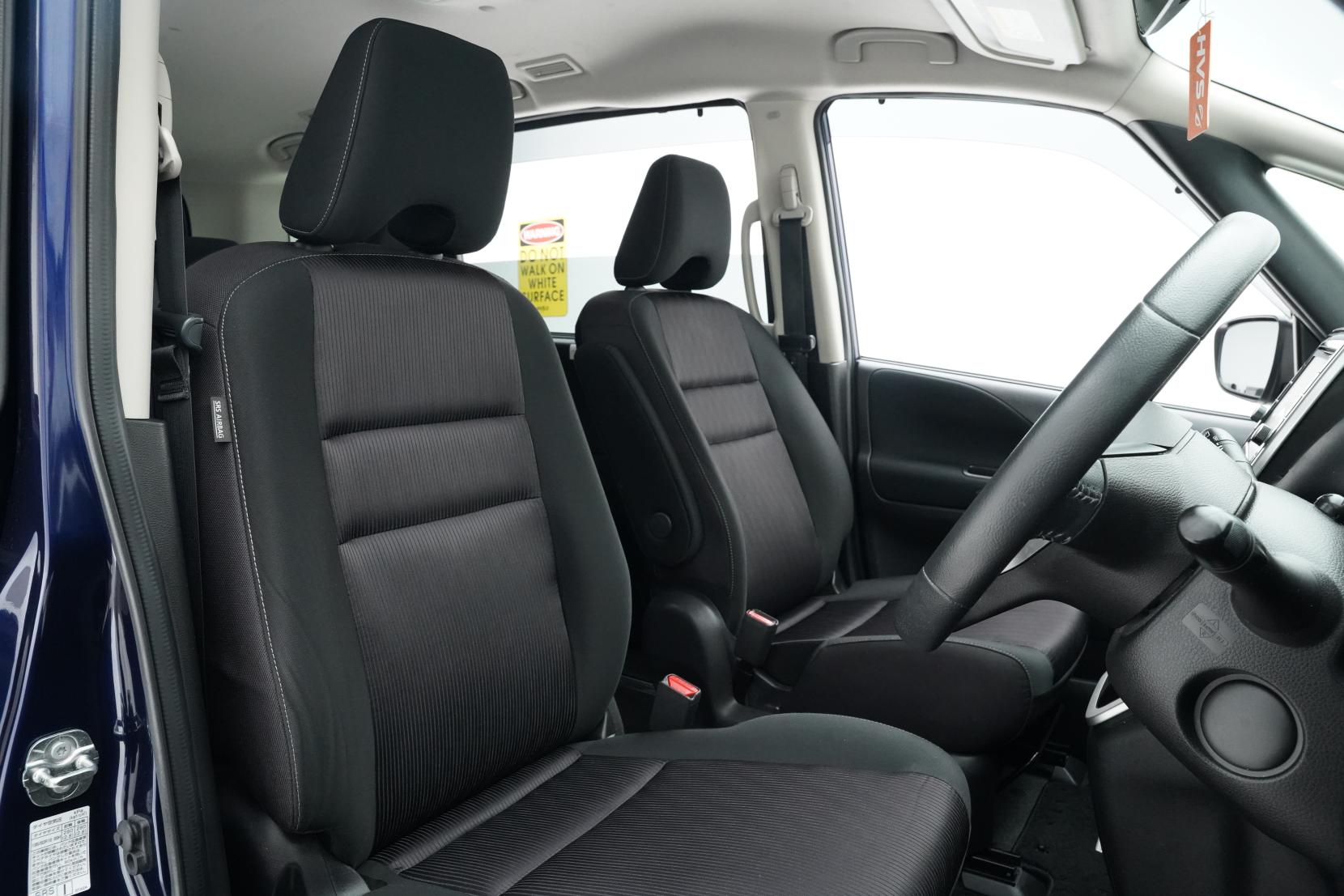 Nissan Serena (1991 – present) 2.0 Hybrid Highway Star V