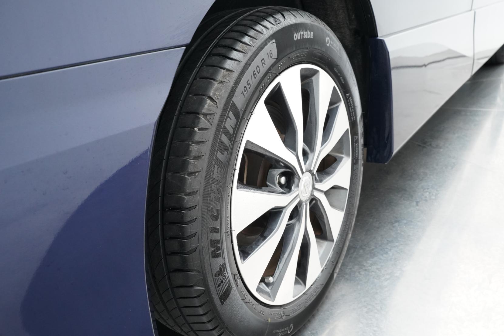 Nissan Serena (1991 – present) 2.0 Hybrid Highway Star V