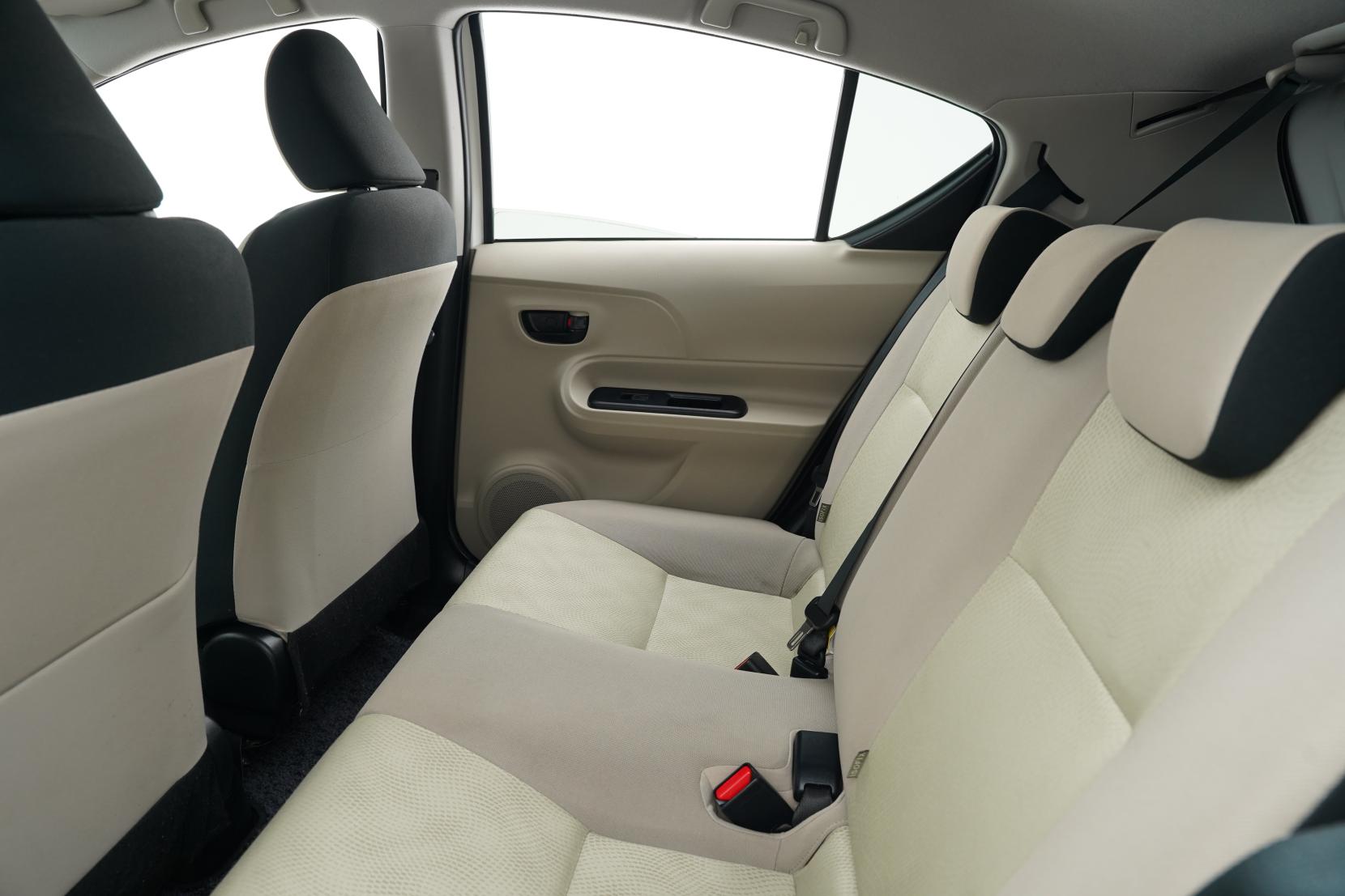 Toyota Aqua 1.5 S Push Start