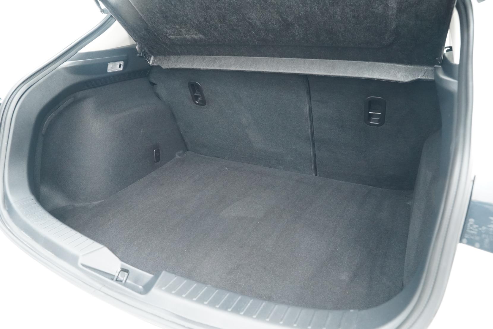Mazda Axela SPORT 20S
