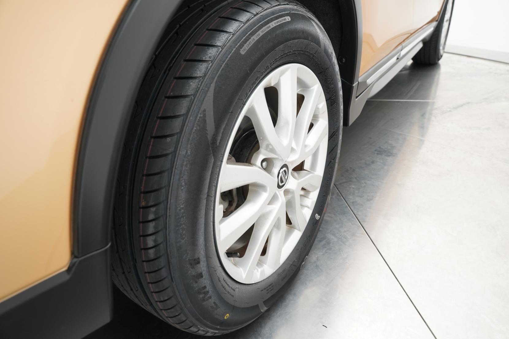 Nissan X-TRAIL 2.0 20XI HYBRID