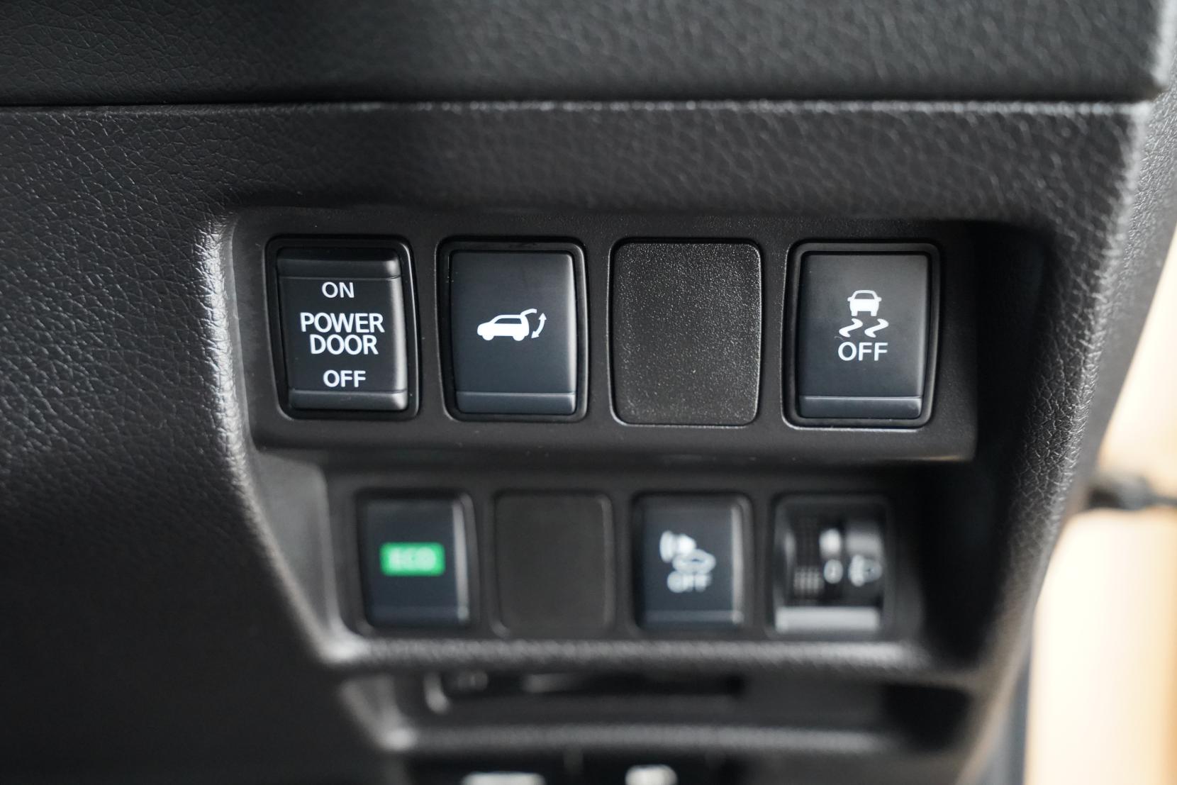 Nissan X-TRAIL 2.0 20XI HYBRID