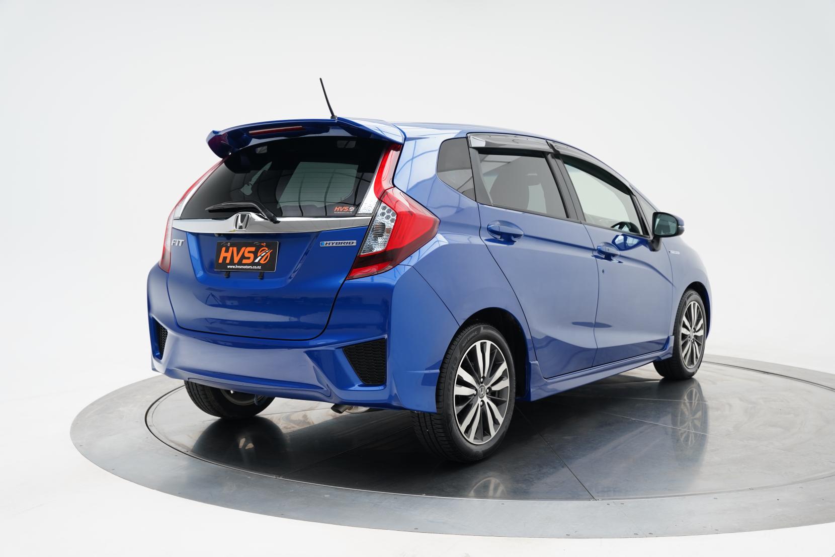 Honda Fit 1.5 HYBRID S PACKAGE