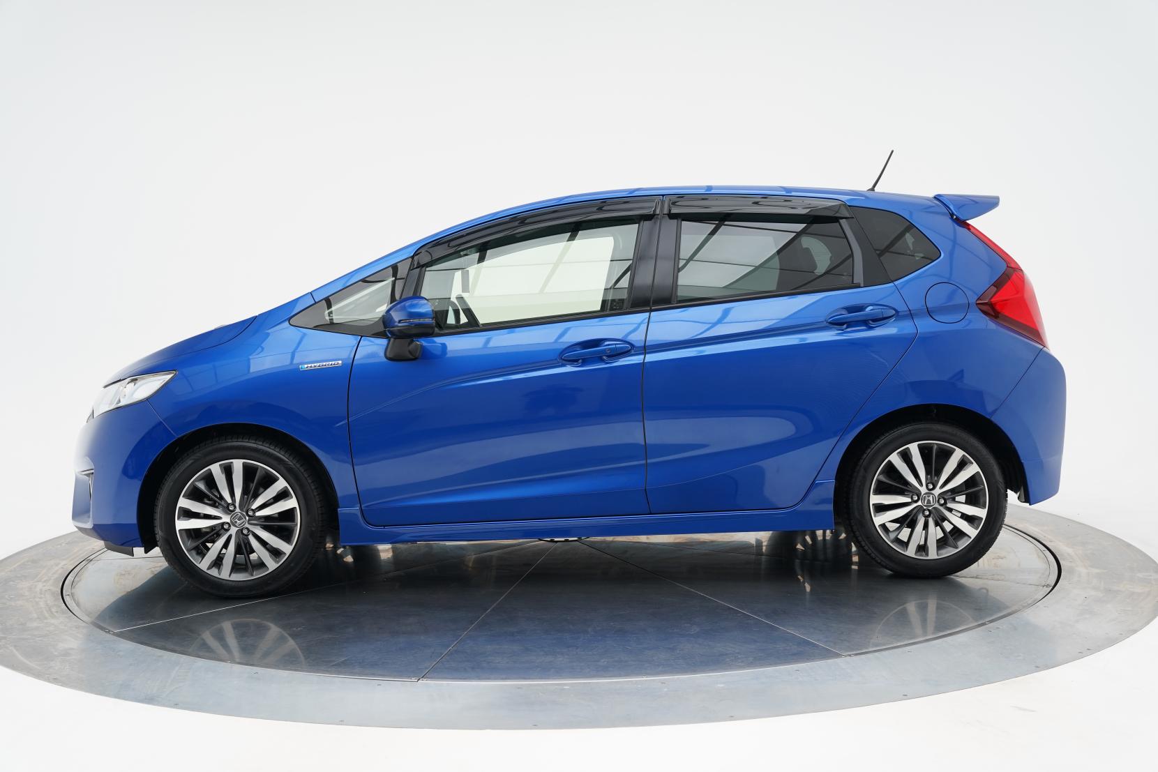 Honda Fit 1.5 HYBRID S PACKAGE