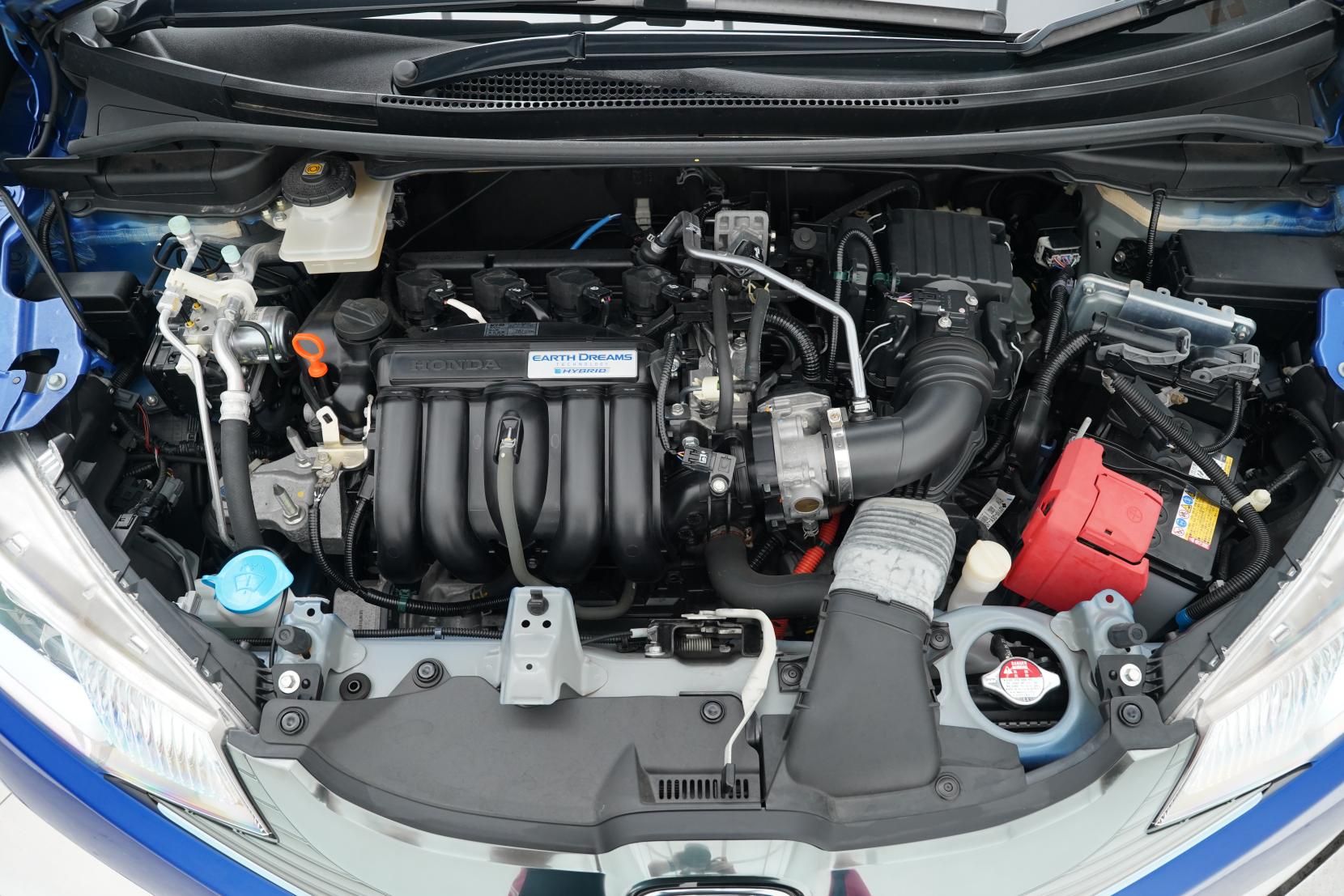 Honda Fit 1.5 HYBRID S PACKAGE