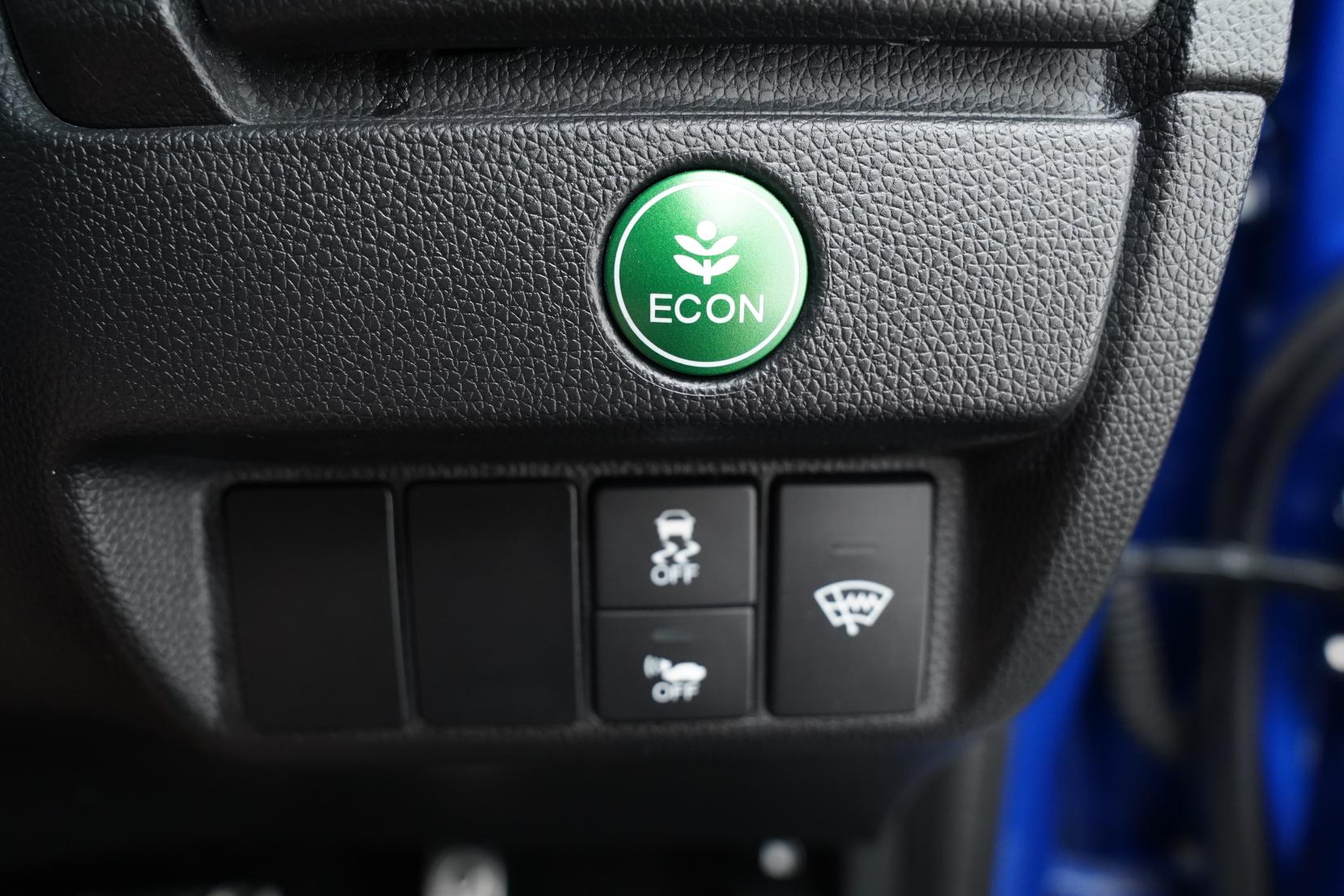 Honda Fit 1.5 HYBRID S PACKAGE