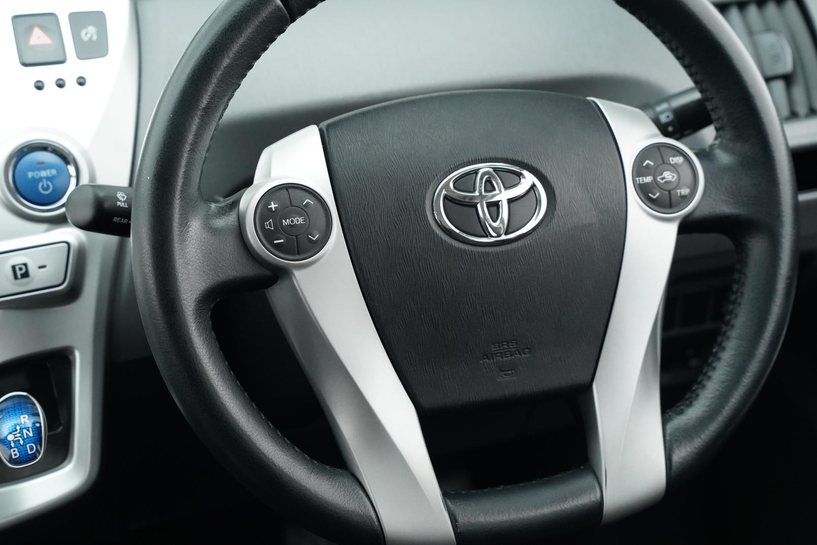 Toyota Prius 1.8 ALPHA S TOURING