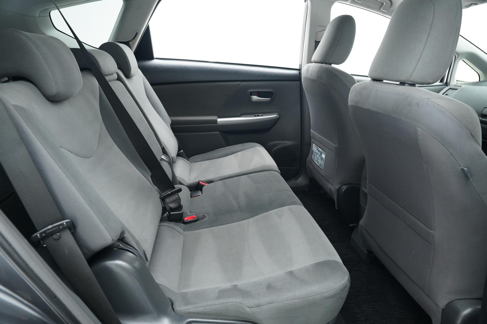 Toyota Prius 1.8 ALPHA S TOURING