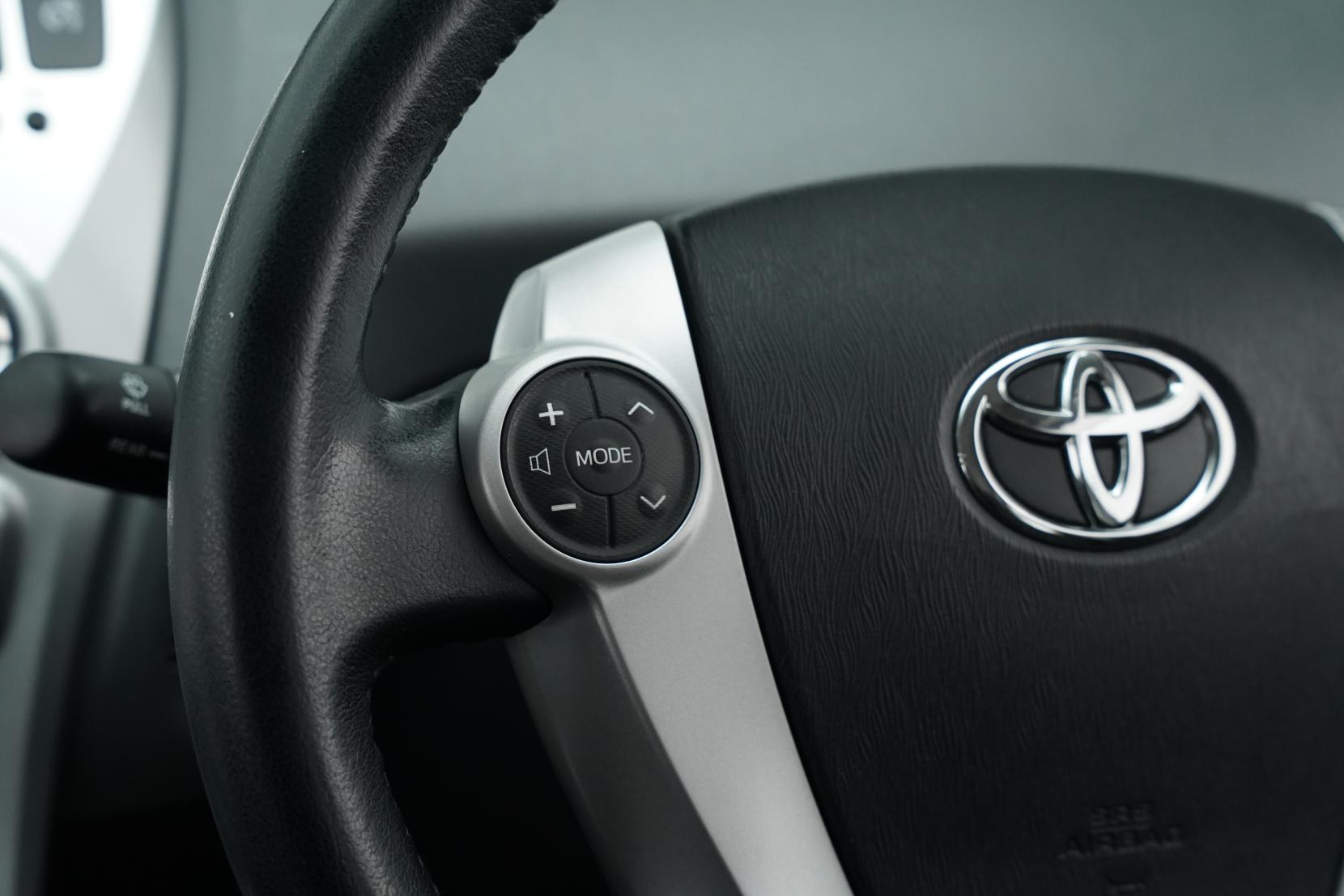 Toyota Prius 1.8 ALPHA S TOURING
