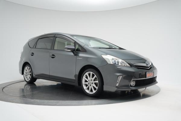 Toyota Prius 1.8 ALPHA S TOURING